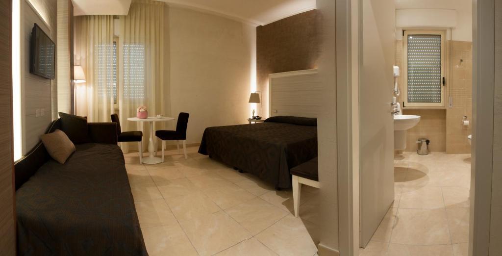 Superior Triple Room,886097569:JPEG